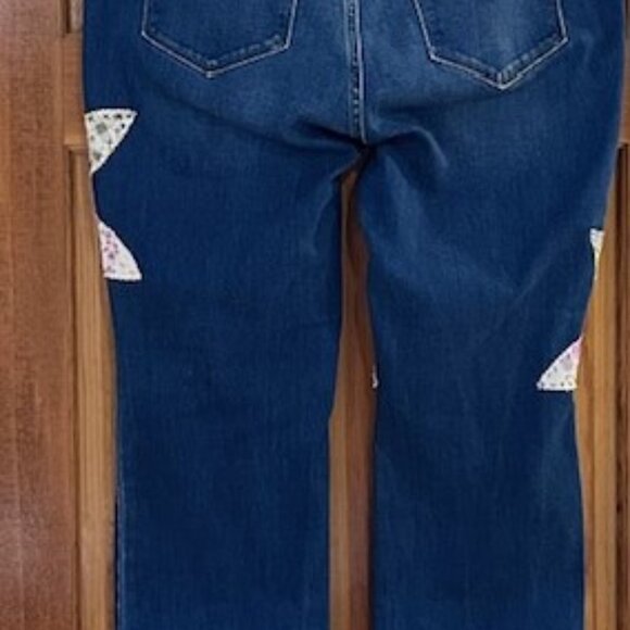 Old Navy Flower Patchwork embellished jeans, Sz 16 midrise boot cut Boho style - Picture 11 of 11